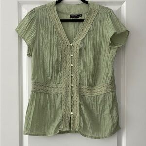 Unique Spectrum Size 1X Bohemian Button-Up Short-Sleeve Blouse - Green